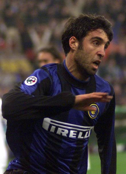 Hakan Sukur, 12 volte su 13 in doppia cifra col Galatasaray, mai in Italia: prima a Torino (1 gol in 5 mesi nel 1995), poi all&#39;Inter (5 gol nel 2000-01) e al Parma (3 gol nel 2001-02). Ap